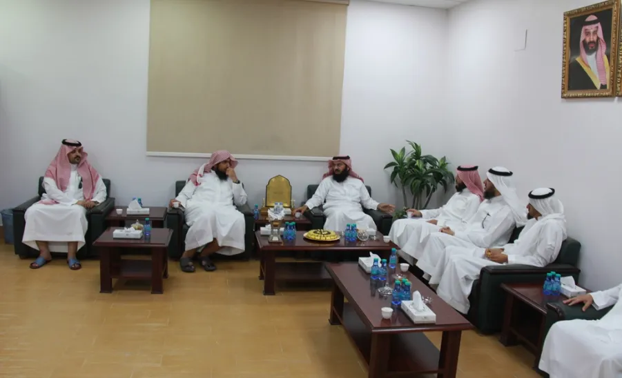 كلية الشريعة والقانون تستقبل رئيس وحدة التوعية الفكرية بالجامعة - كلية الشريعة والقانون
