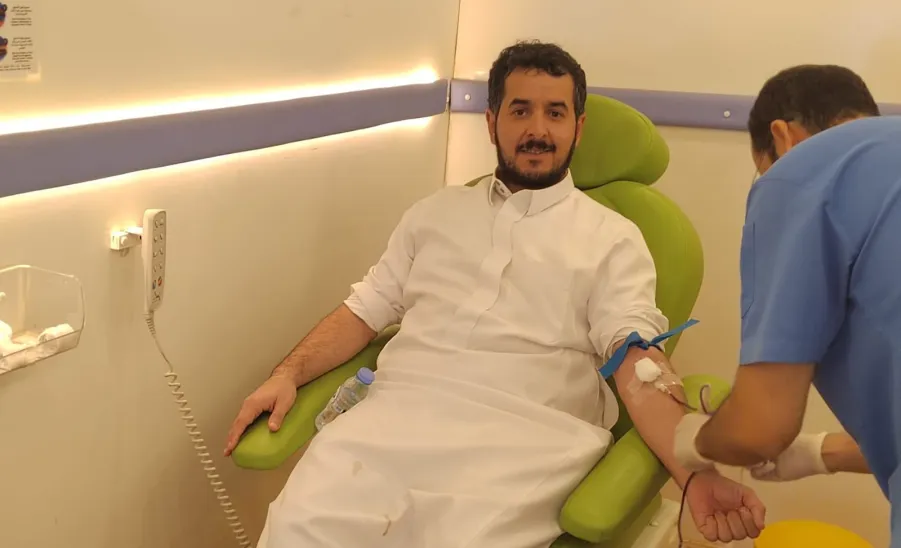 A blood donation campaign on the 94th national day -  بمناسبة اليوم الوطني مرصد المسؤولية الاجتماعية ينفذ حملة تبرع بالدم في بلدية جلاجل