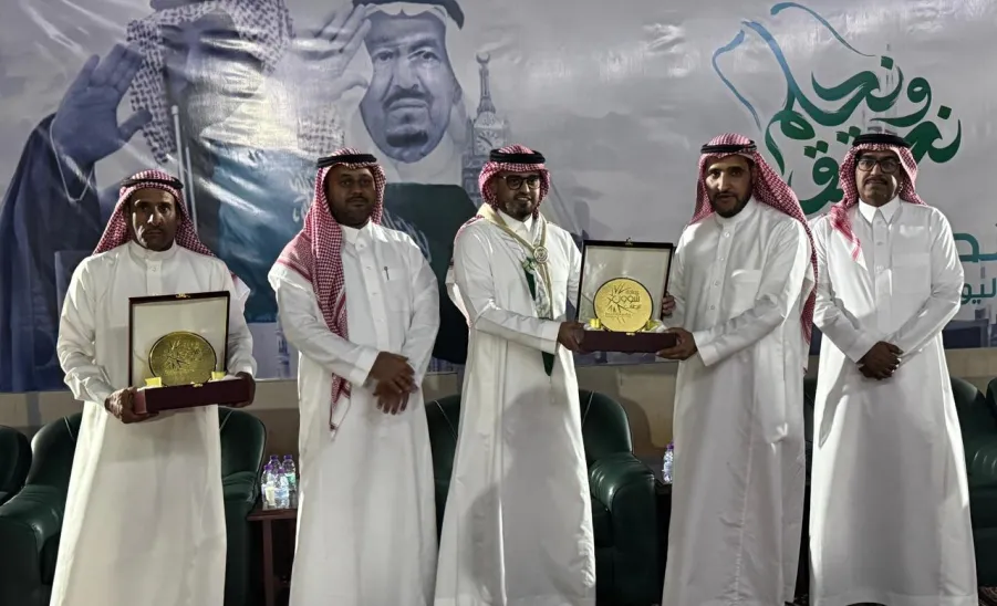 The Deanship of Student Affairs honors the General Administration of Projects, Operation and Maintenance - تكريم