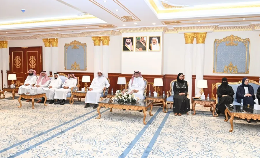 الجامعة تتسلم شهادات الآيزو من سمو الأميرة نوف بنت عبدالرحمن آل سعود بعد تحقيقها أربع شهادات في الجودة والتميز ( الآيزو ) - جانباً من الحضور في الحفل 