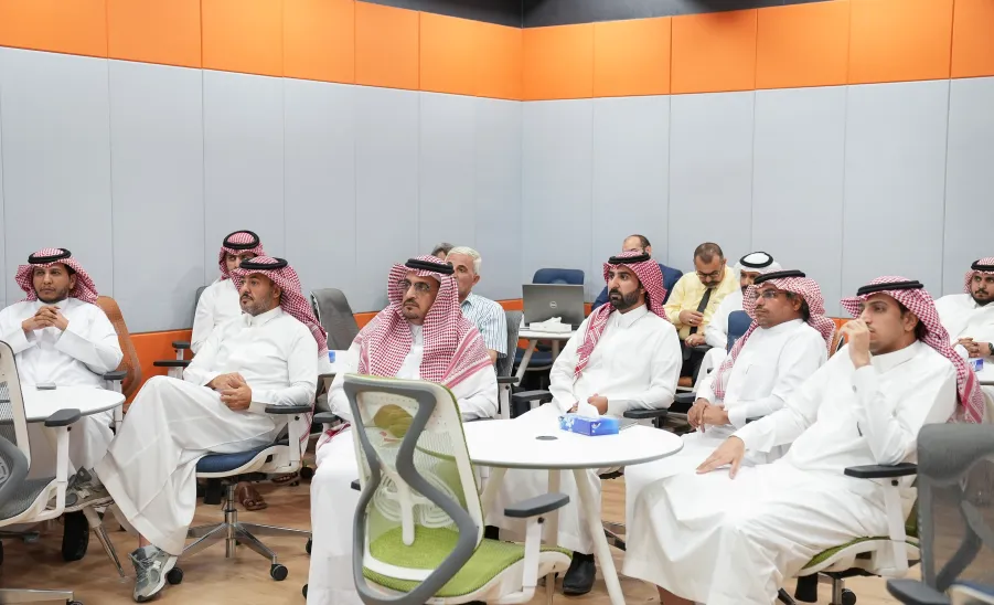 عمادة التطوير والجودة تختتم الجولة الثانية من لقاءات التهيئة لمشروع تجديد الاعتماد المؤسسي للجامعة -  .