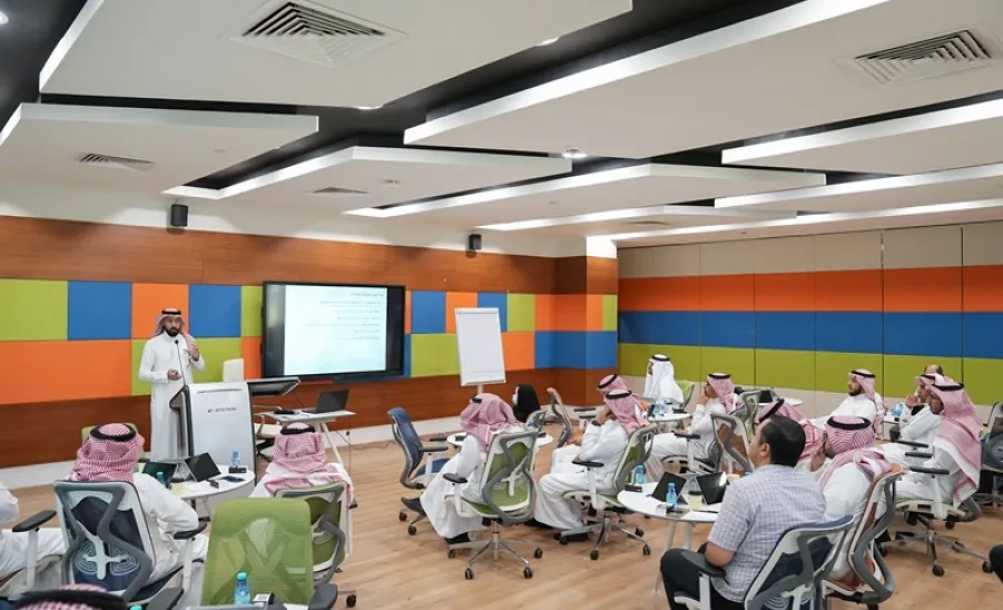 وكالة الجامعة للدراسات العليا والبحث العلمي تقيم ورشة عمل بعنوان : دور جهات الجامعة المختلفة في تحسين تصنيف الجامعة - جانباً من الحضور لورشة العمل "دور جهات الجامعة المختلفة في تحسين تصنيف الجامعة"