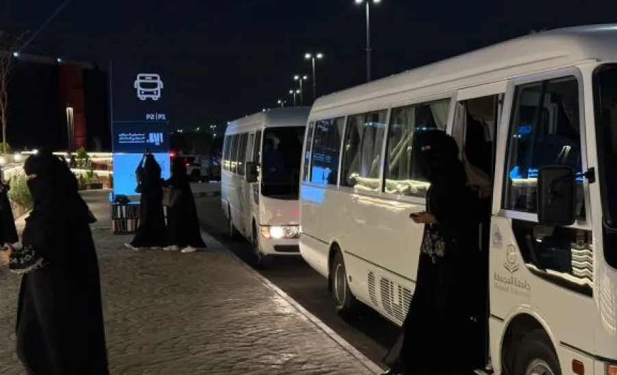 Over 200 employees and students of MU visited Riyadh International Book Fairs  - 22