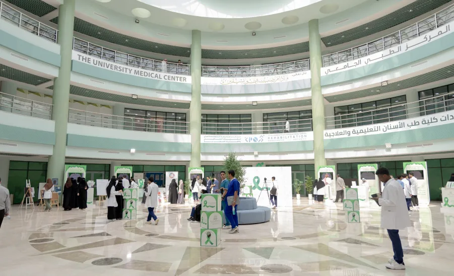 الجامعة تفعل اليوم العالمي للصحة النفسية 2024 -  معرض اليوم العالمي للصحة النفسية 