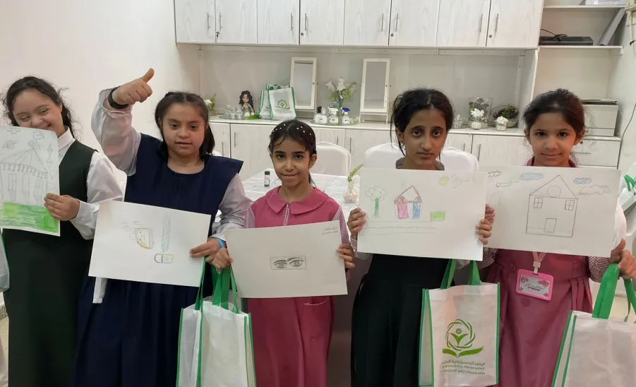 مرصد المسؤولية الاجتماعية يقيم دورة تدريبية بعنوان (مبادئ فنون الرسم) لطالبات الفصول الفكرية - مبادئ فنون الرسم 