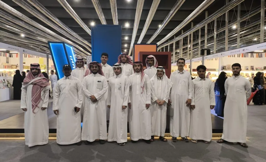  طلبة الجامعة في زيارة لمعرض الرياض الدولي للكتاب 2024 - 3