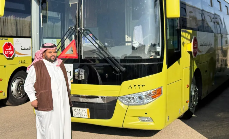 مدير عام الإدارة العامة للخدمات بمعية مدراء الفروع بالكليات يتفقد عدد من مواقع النقل  - 1