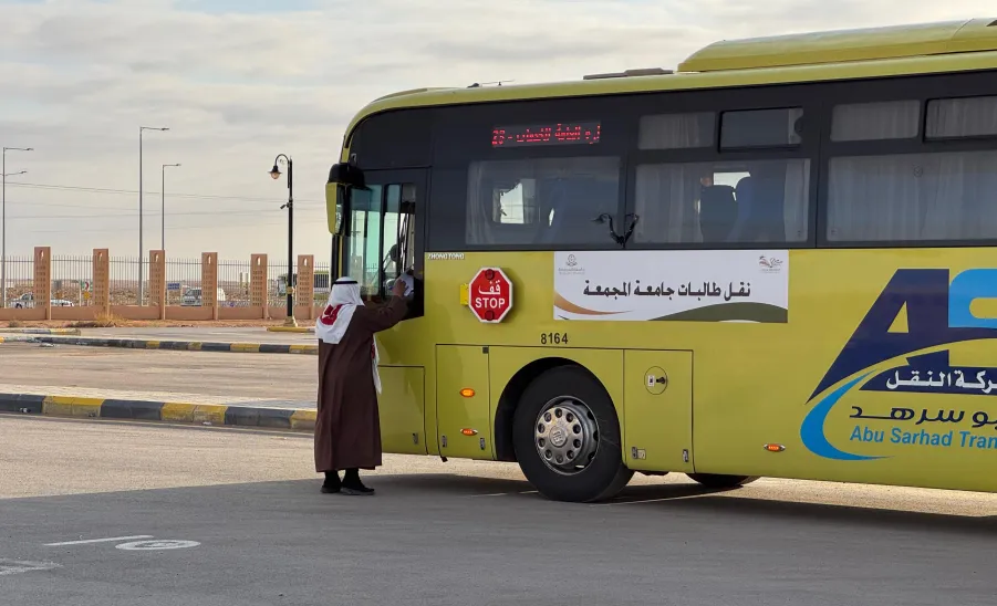 مدير عام الإدارة العامة للخدمات بمعية مدراء الفروع بالكليات يتفقد عدد من مواقع النقل  - 3