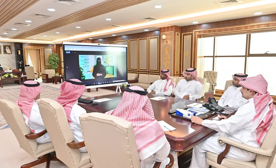 الجامعة تدشن حاضنة الأعمال ومساحة العمل المشتركة لتعزيز ريادة الأعمال والابتكار - تدشين حاضنة الأعمال لتعزيز ريادة الأعمال والابتكار