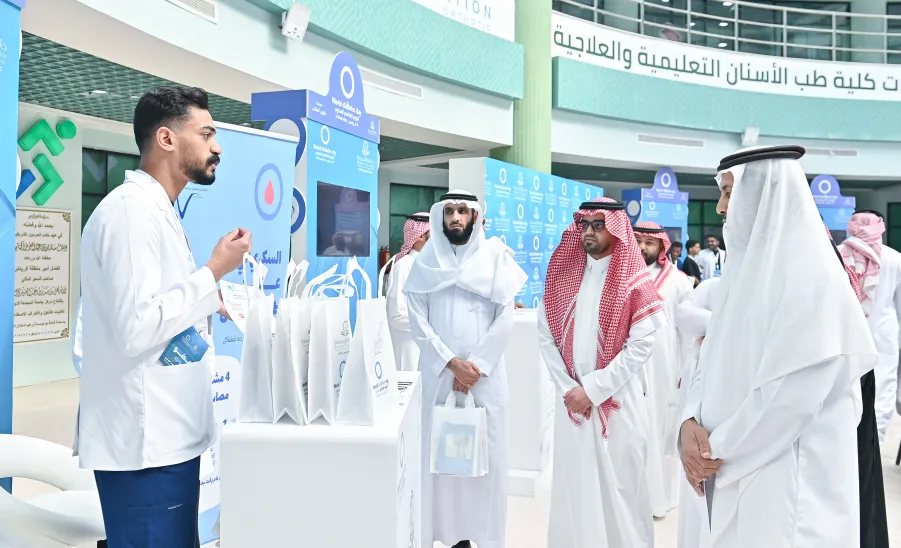 AN EXHIBITION HELD AT MU ON THE WORLD DIABETES DAY 2024 -  جامعة المجمعة
