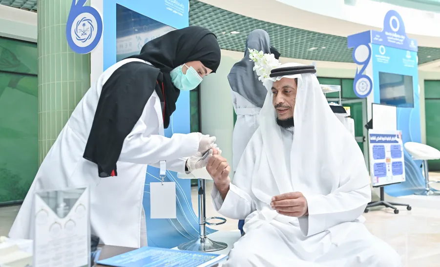 AN EXHIBITION HELD AT MU ON THE WORLD DIABETES DAY 2024 -  جامعة المجمعة