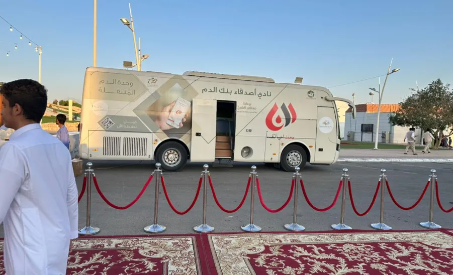 The Blood Bank Club launches a blood donation campaign at the flower festival in Huraymlaa - تبرع بالدم