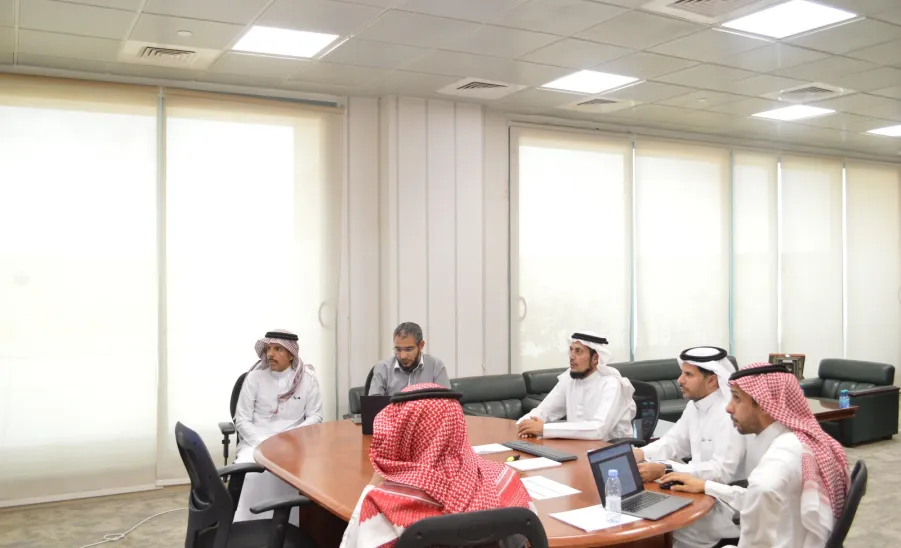 اللجنة الدائمة للخطط والبرامج الدراسية تعقد اجتماعها برئاسة وكيل الجامعة للشؤون التعليمية - لجنة الخطط والمناهج