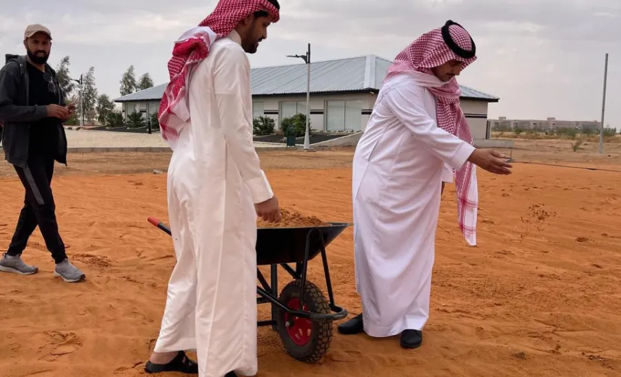 رئيس الجامعة يقوم بزيارة للمنطقة الربيعية - جامعة المجمعة 