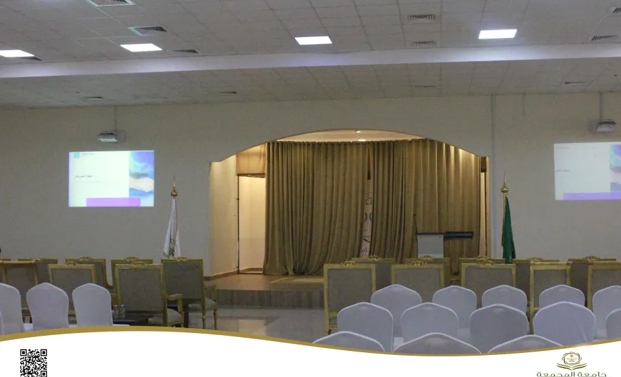 College of Nursing welcomes high school students in Sudair -  كلية التمريض تستقبل مجموعة من طالبات المرحلة الثانوية بمجمع عودة سدير