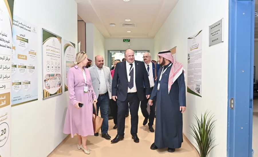 وفدٌ من رؤساء وقيادات الجامعات البولندية يزور الجامعة - وفدٌ من رؤساء وقيادات الجامعات البولندية يزور الجامعة
