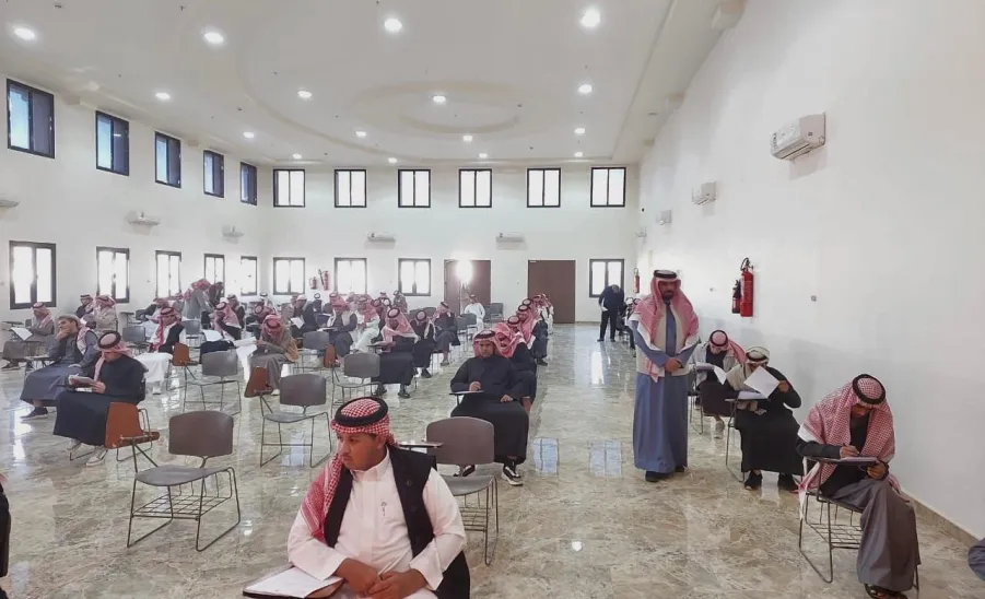 المدراء التنفيذيين بفروع الكلية التطبيقية في جولات تفقدية لقاعات الاختبارات النهائية للفصل الدراسي الأول من العام 1446 هـ - الاختبارات 