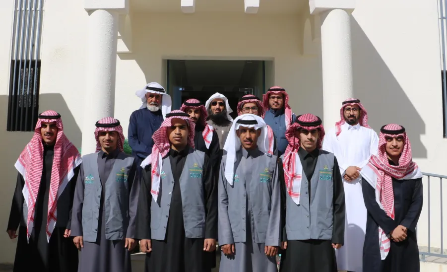 Applied College students visits Takdeer Association for Elderly  - زيارة