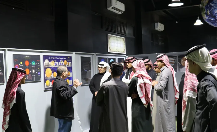 The students visit the university's astronomical observatory - زيارة