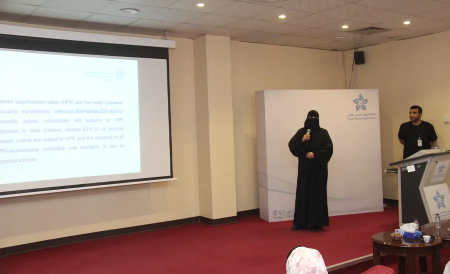 وفد من كلية التمريض بقيادة عميد الكلية يشارك في ملتقى يوم البحث العلمي - وفد من كلية التمريض بقيادة عميد الكلية يشارك في ملتقى يوم البحث العلمي