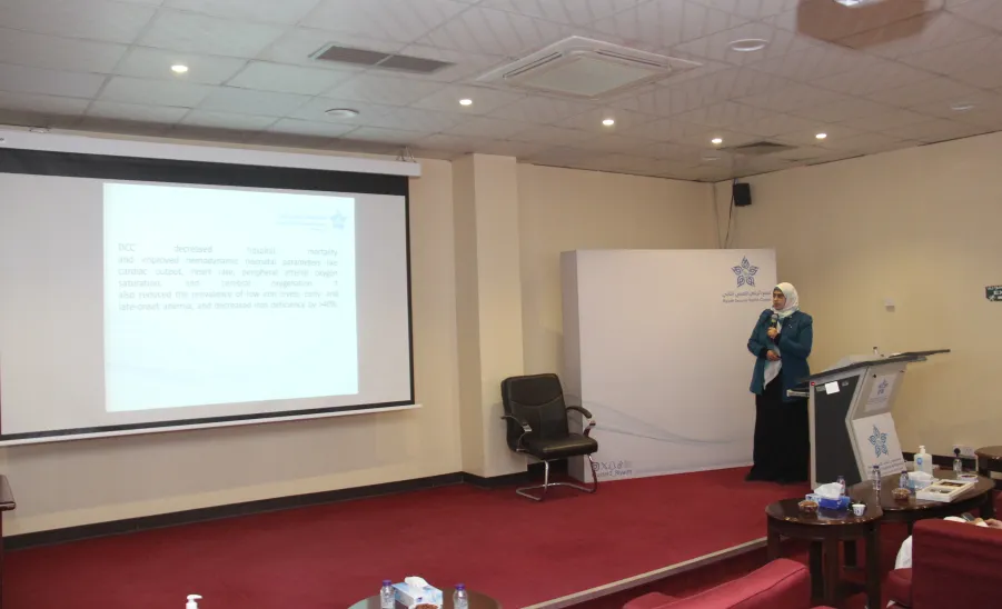 وفد من كلية التمريض بقيادة عميد الكلية يشارك في ملتقى يوم البحث العلمي - وفد من كلية التمريض بقيادة عميد الكلية يشارك في ملتقى يوم البحث العلمي
