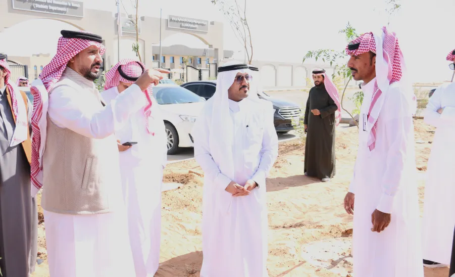 تعاون الإدارة العامة للمشروعات والتشغيل والصيانة مع الكلية التطبيقية برماح - صورة 