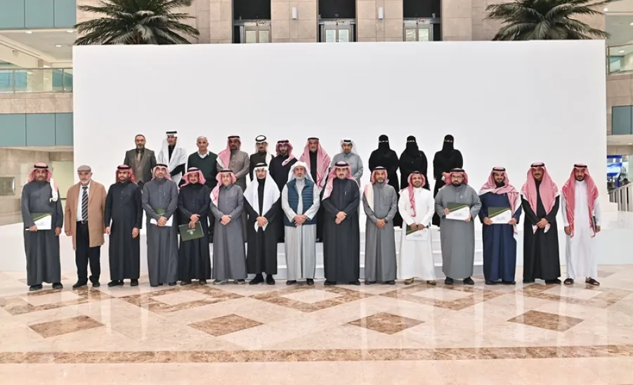 رئيس الجامعة يدشن الخطة الإستراتيجية الرابعة للجامعة  (2025 - 2030) - 12