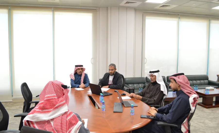 وكيل الجامعة للشؤون التعليمية يرأس اللجنة الدائمة للخطط والمناهج الدراسية في جلستها الأولى -  الجلسة الأولى للجنة الخطط والمناهج الدراسية