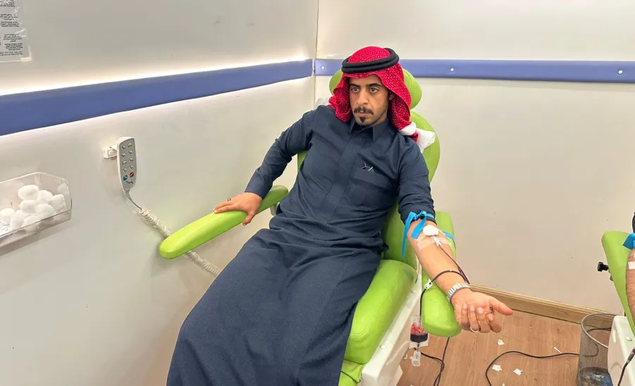 The Social Responsibility Observatory holds a blood donation campaign at Prince Sultan Walkway in Majmaah -  صورة1
