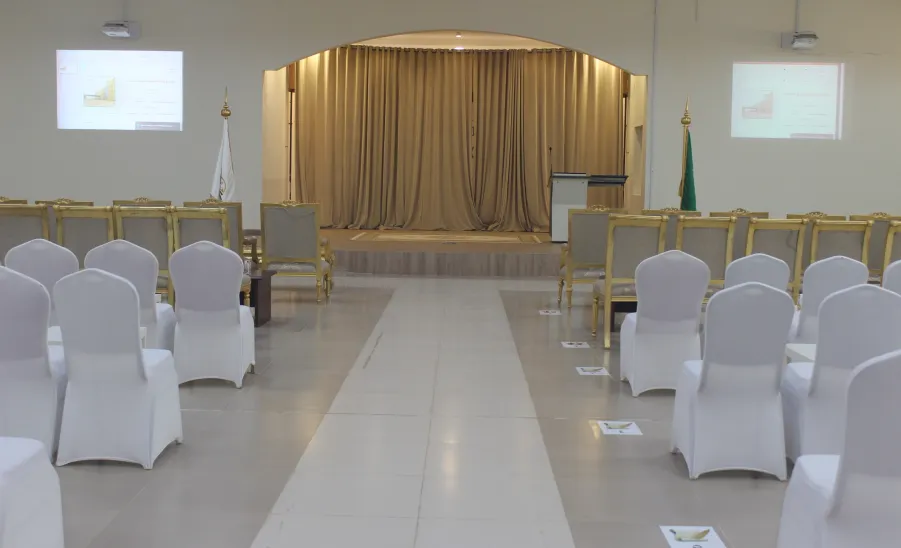 وكيلة كلية التمريض لشطر الطالبات تلتقي بطالبات السنة التحضيرية - وكيلة كلية التمريض لشطر الطالبات تلتقي بطالبات السنة التحضيرية
