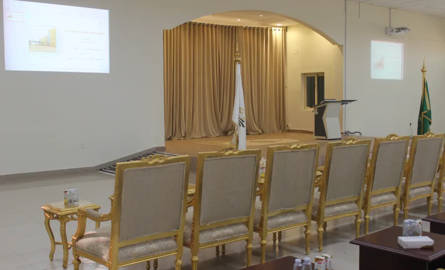 وكيلة كلية التمريض لشطر الطالبات تلتقي بطالبات السنة التحضيرية - وكيلة كلية التمريض لشطر الطالبات تلتقي بطالبات السنة التحضيرية