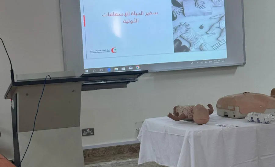 الكلية التطبيقية تنفذ برنامج "سفير الحياة" لتعليم الإسعافات الأولية -  سفير الحياة 