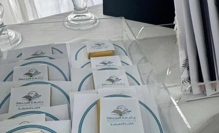 طالبات الكلية التطبيقية يبدعن في ملتقى "شباب مؤثرون" للمشاريع الطلابية المتميزة -  ملتقى 