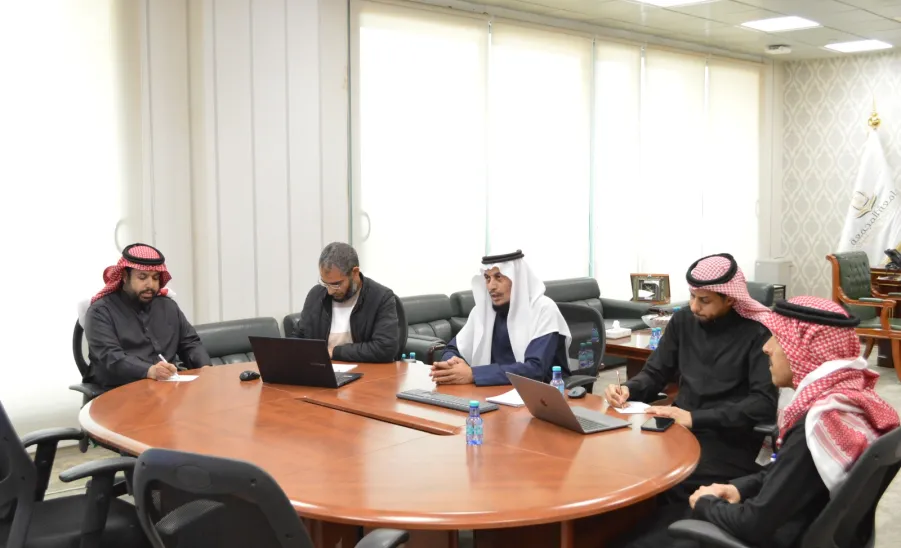 اللجنة الدائمة للخطط والمناهج الدراسية تستعرض سبل تطوير برامج كلية العلوم  - اجتماع اللجنة الدائمة للخطط والمناهج الدراسية 