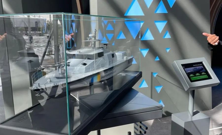 عمادة شؤون الطلاب تنظم زيارة طلابية إلى معرض ومؤتمر ليب 2025 م - 4