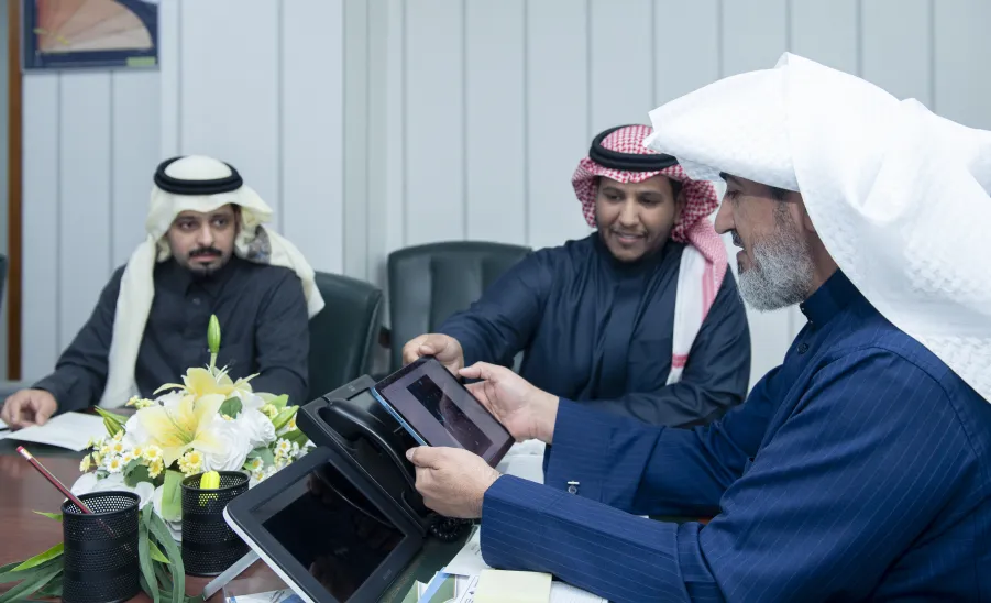 The Vice-Rector for Development and Investment launches the Pre-Recorded Message for emergency phone number  - وكيل الجامعة للتنمية والاستثمار يدشن نظام الرد الآلي للرقم الموحد للطوارئ والبلاغات 