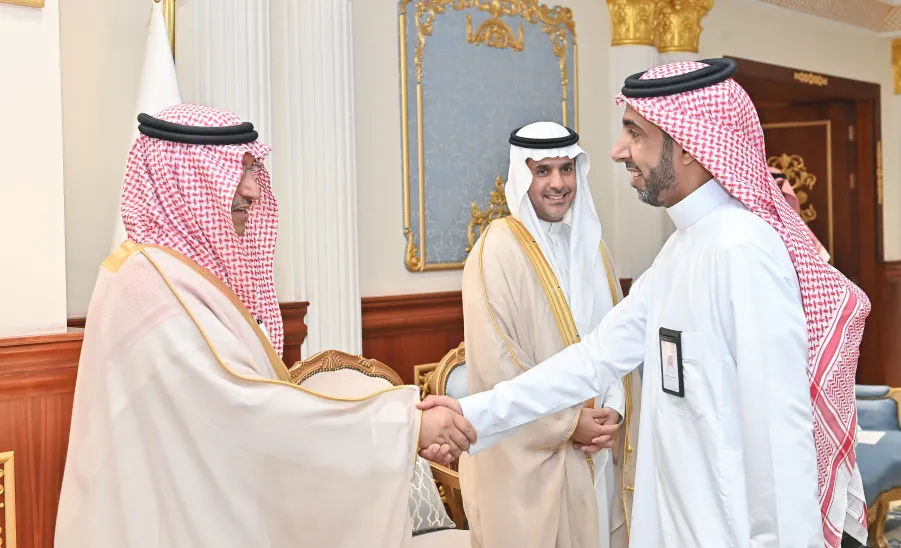 THE MINISTER OF EDUCATION, MR. YOUSEF AL-BENYAN VISITS MU - معالي وزير التعليم في رحاب #جامعة_المجمعة .