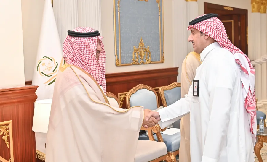 THE MINISTER OF EDUCATION, MR. YOUSEF AL-BENYAN VISITS MU - معالي وزير التعليم في رحاب #جامعة_المجمعة .