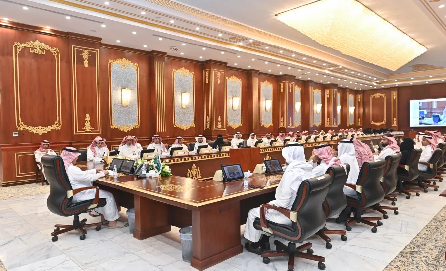 THE MINISTER OF EDUCATION, MR. YOUSEF AL-BENYAN VISITS MU - معالي وزير التعليم في رحاب #جامعة_المجمعة .