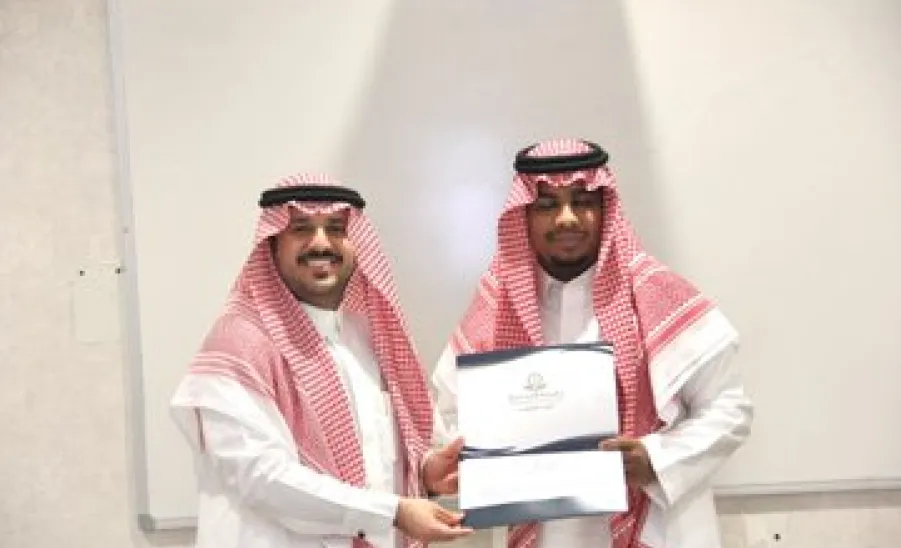 The Applied College honors outstanding students across all branches - أرشدني 