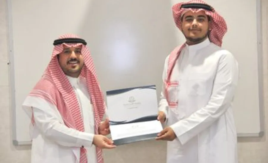 The Applied College honors outstanding students across all branches - أرشدني 