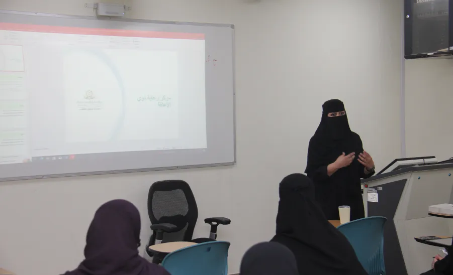 كلية التمريض تستقبل مديرة مركز رعاية ذوي الإعاقة ضمن زياراتها التوعوية - كلية التمريض تستقبل مديرة مركز رعاية ذوي الإعاقة ضمن زياراتها التوعوية
