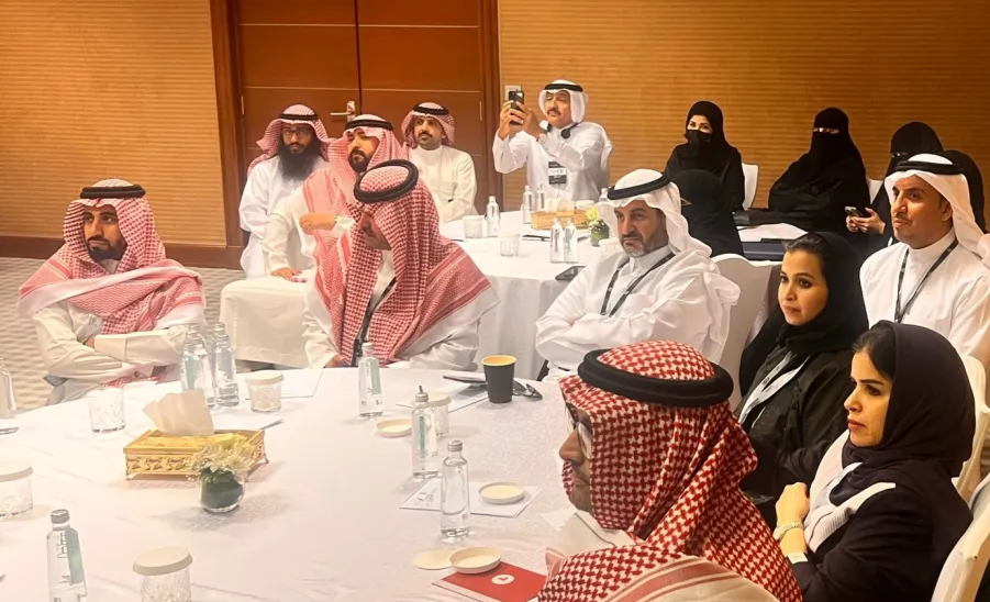 عميد كلية التمريض تزور جناح الجامعة في المعرض الدولي للتعليم EDGEx2025 - عميد كلية التمريض تزور جناح جامعة المجمعة المشارك في المعرض الدولي للتعليم EDGEx