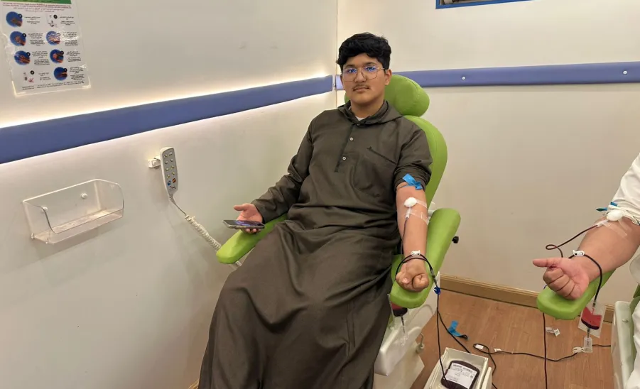 The Social Responsibility Observatory holds a Blood Donation Campaign at Prince Sultan Walkway in Majmaah -  صورة1