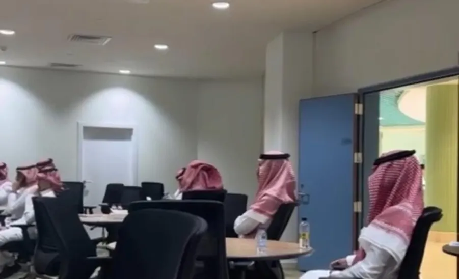 مركز تنمية المهارات والقيم الطلابية يقيم ورشة عمل "فن الإلقاء والتأثير في الآخرين" -  3