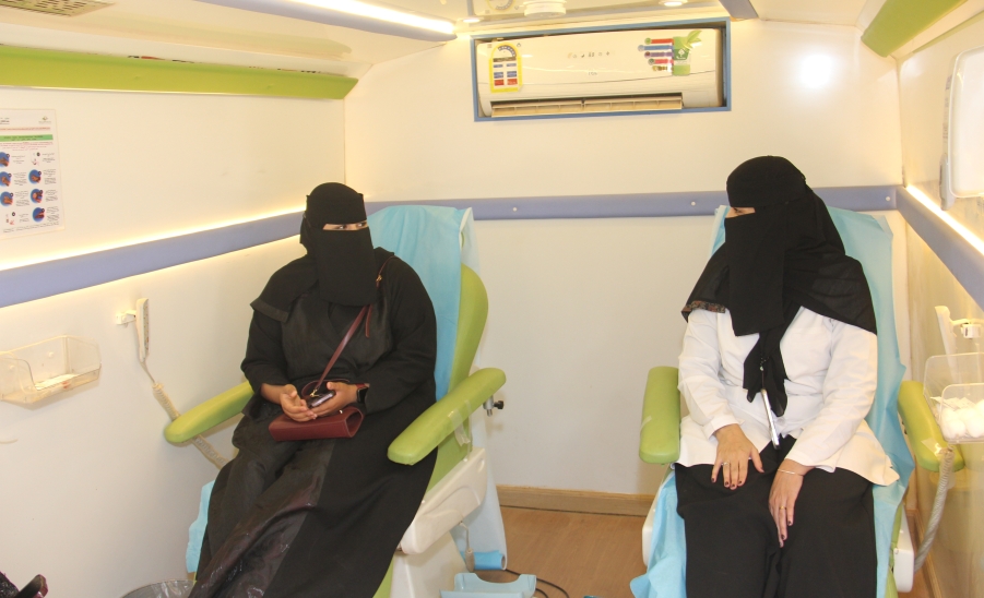 كلية التمريض تنظم حملة للتبرع بالدم