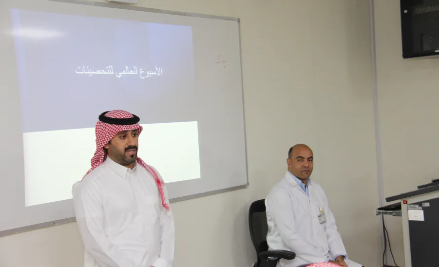 الإدارة العامة للصحة المهنية والبيئة تنظم ندوة صحية توعوية بكلية التمريض -  الإدارة العامة للصحة المهنية والبيئة تنظم ندوة صحية توعوية بكلية التمريض