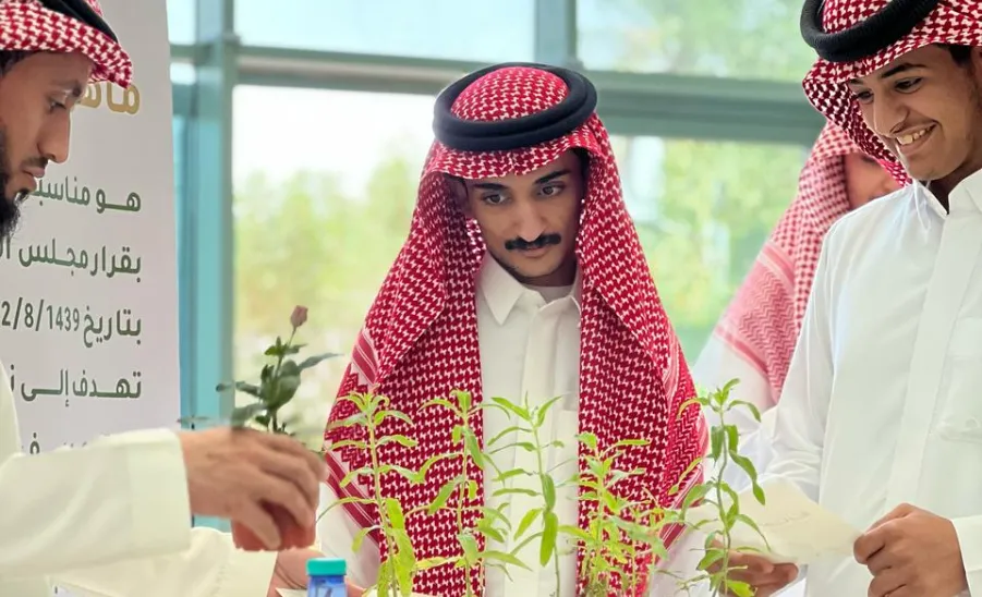 The Environmental Awareness Initiative came to an end -  الإدارة تختتمت أعمال مبادرة التوعية البيئية 