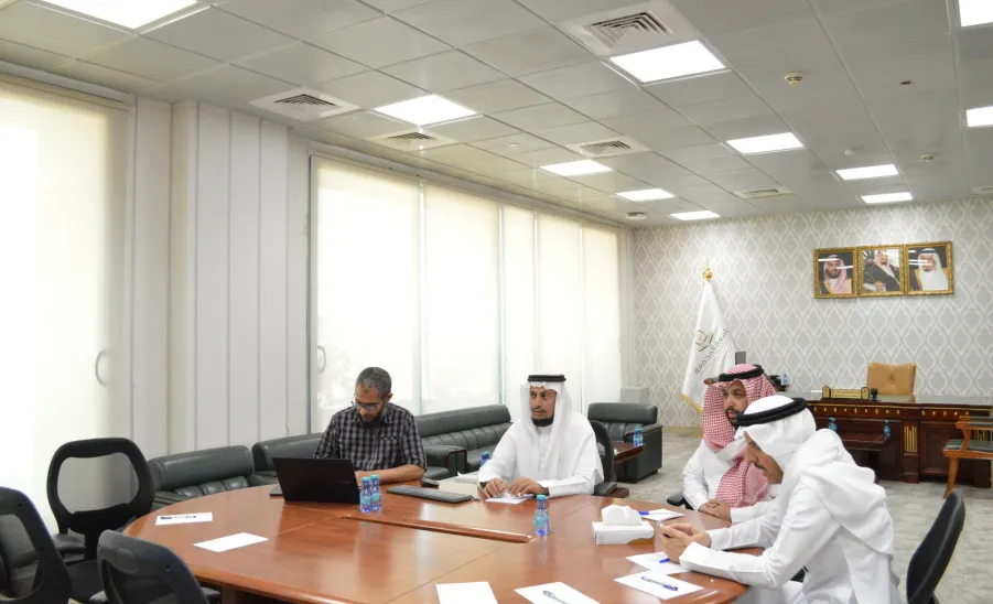 وكيل الجامعة للشؤون التعليمية يترأس الاجتماع الخامس عشر للجنة الدائمة للخطط والمناهج الدراسية -  الاجتماع 15 للجنة الدائمة