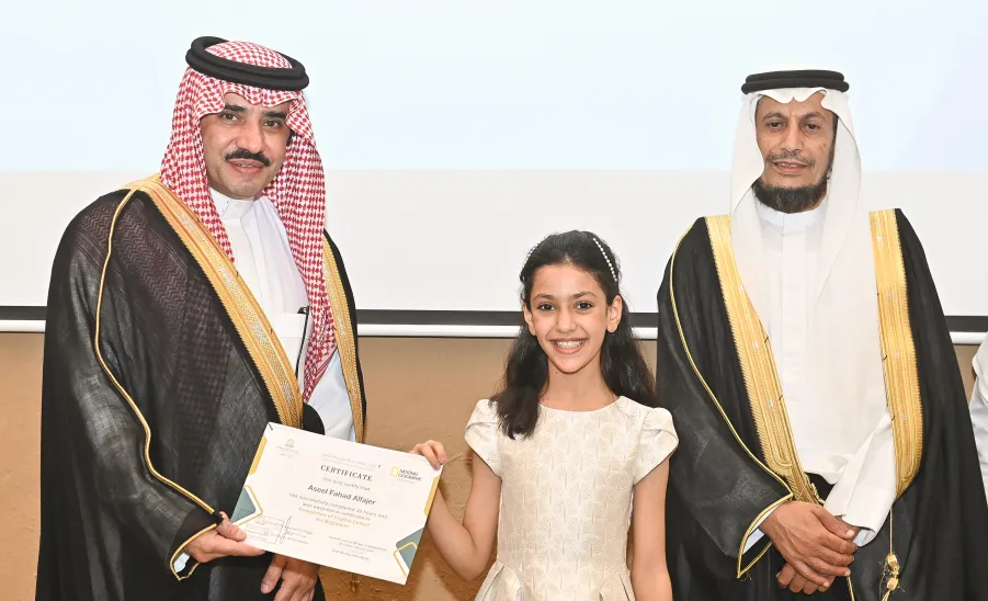 الجامعة تختتم دورة اللغة الإنجليزية بمركز عبدالرحمن السديري الثقافي -  من ختام دورة اللغة الإنجليزية